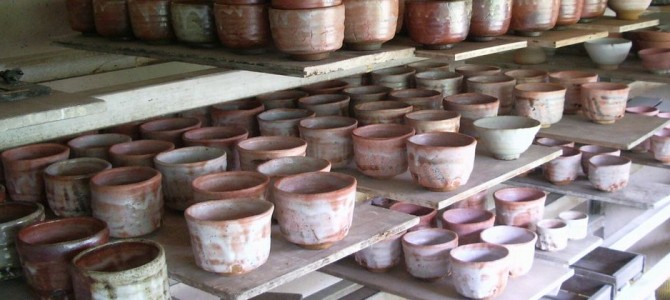 30-day Pottery Making in Tajimi – Shino specialty 30-day Pottery Making in Tajimi – Shino specialty
